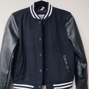 NWOT Levi’s Letterman Jacket